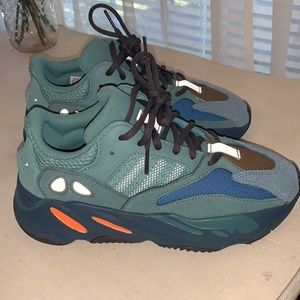 Yeezy 700